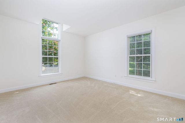 9 Ashton Circle, Simsbury, CT 06070