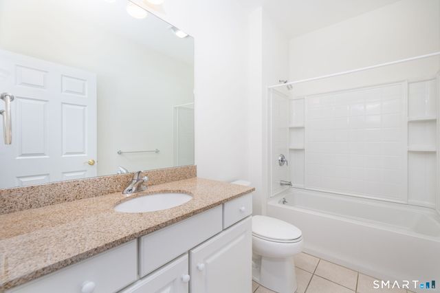 9 Ashton Circle, Simsbury, CT 06070