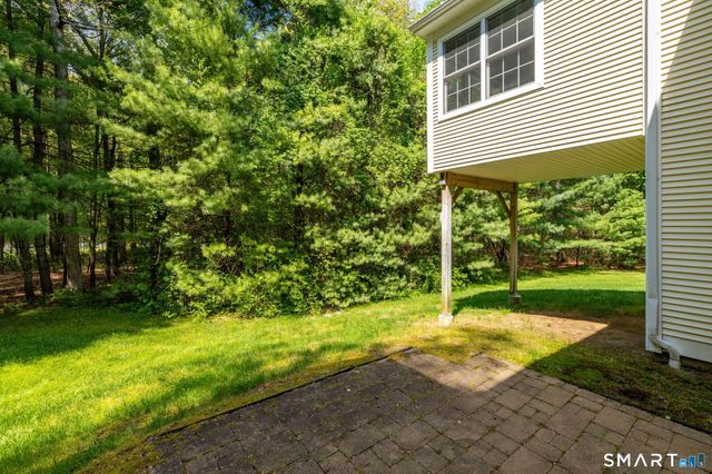 9 Ashton Circle, Simsbury, CT 06070