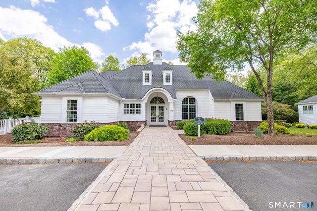 9 Ashton Circle, Simsbury, CT 06070