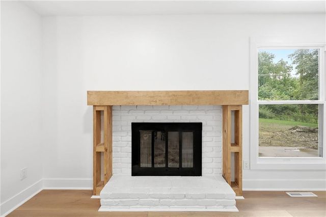 10131 Linden Street, Overland Park, KS 66207