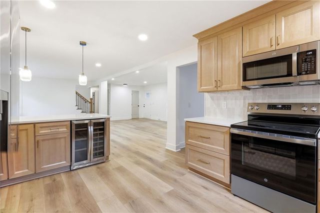 10131 Linden Street, Overland Park, KS 66207