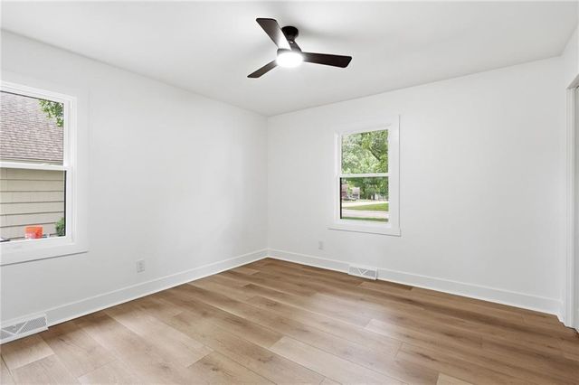 10131 Linden Street, Overland Park, KS 66207