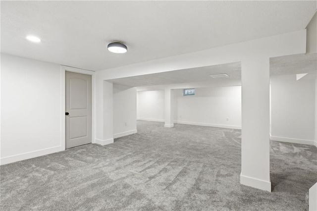 10131 Linden Street, Overland Park, KS 66207