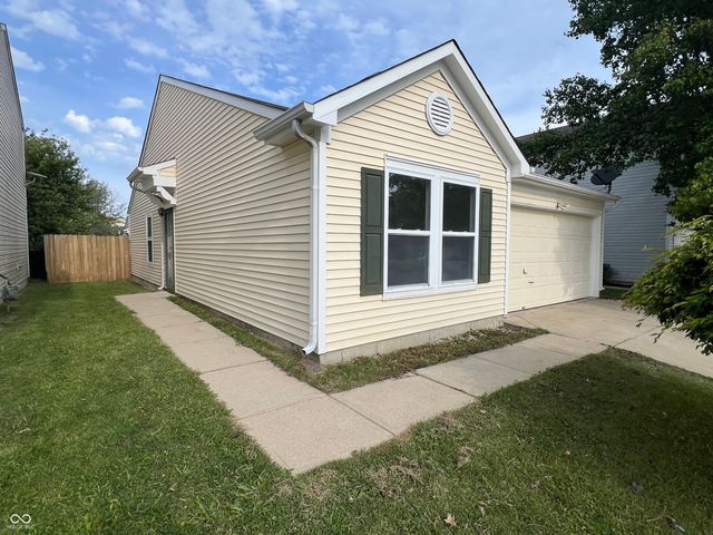 1178 Freemont Lane, Greenwood, IN 46143