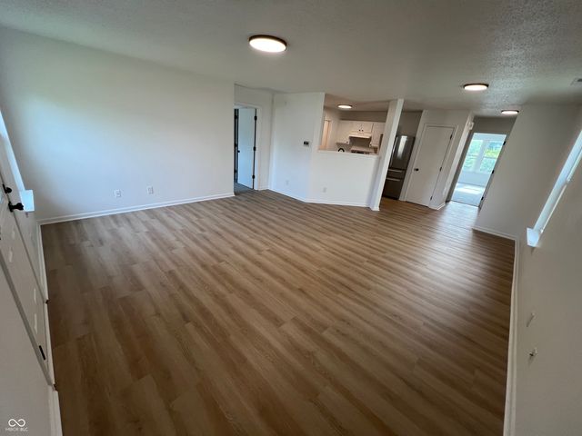1178 Freemont Lane, Greenwood, IN 46143