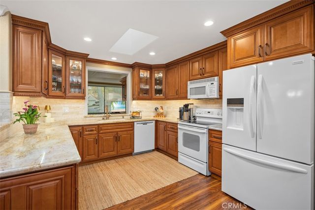 5249 Duenas, Laguna Woods, CA 92637