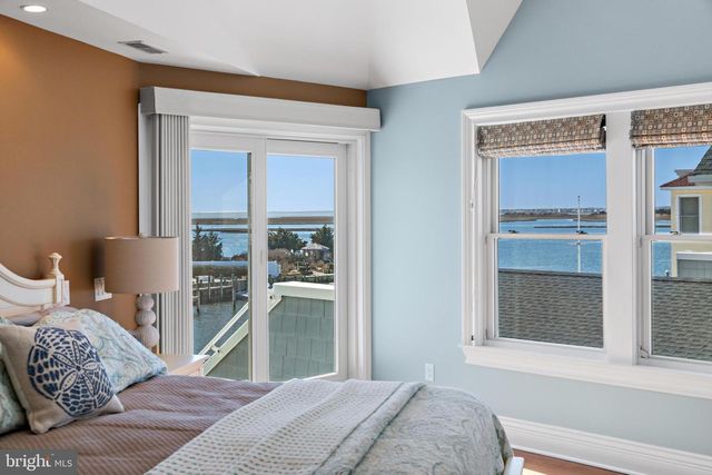 359 W 12TH ST, Ship Bottom, NJ 08008