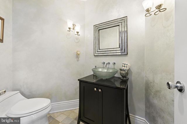 359 W 12TH ST, Ship Bottom, NJ 08008