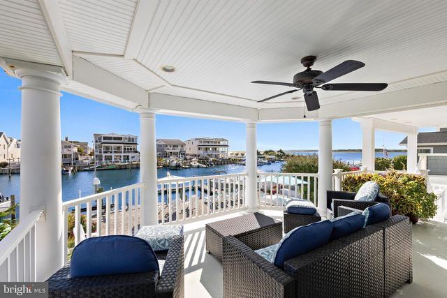 359 W 12TH ST, Ship Bottom, NJ 08008