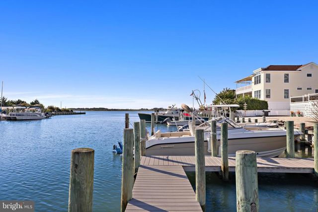 359 W 12TH ST, Ship Bottom, NJ 08008