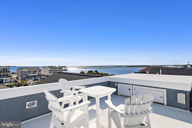 359 W 12TH ST, Ship Bottom, NJ 08008
