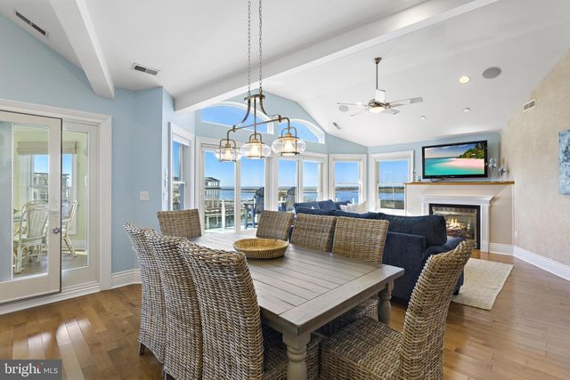 359 W 12TH ST, Ship Bottom, NJ 08008