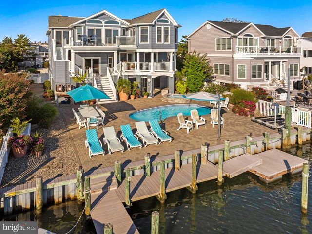 359 W 12TH ST, Ship Bottom, NJ 08008