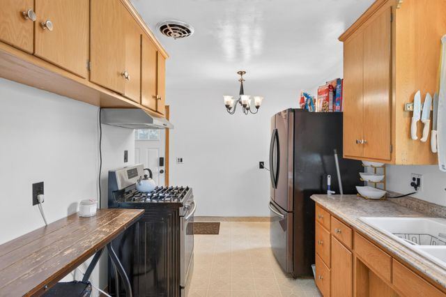 6801 Orchard Avenue N, Brooklyn Center, MN 55429