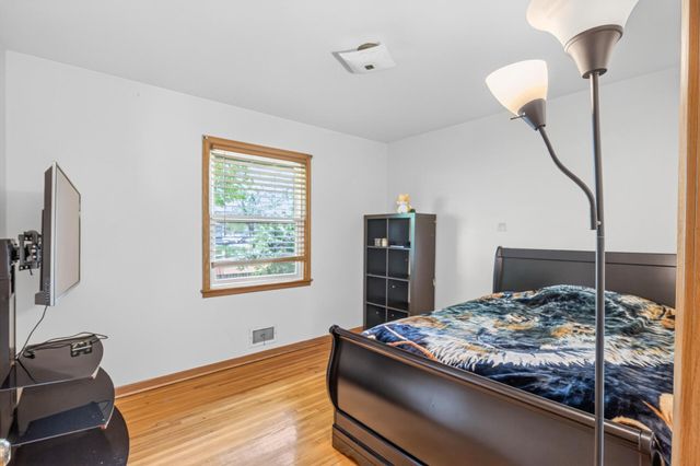 6801 Orchard Avenue N, Brooklyn Center, MN 55429