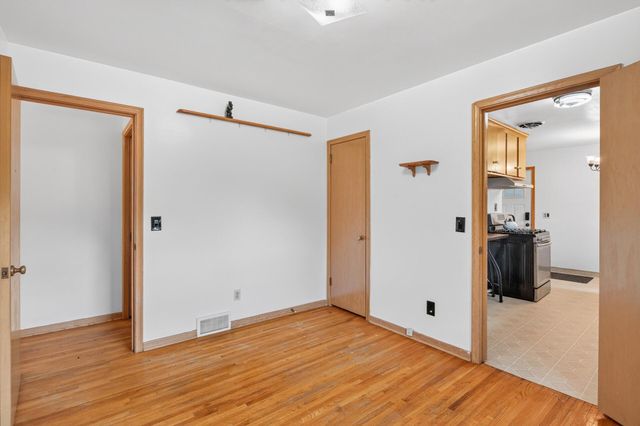 6801 Orchard Avenue N, Brooklyn Center, MN 55429