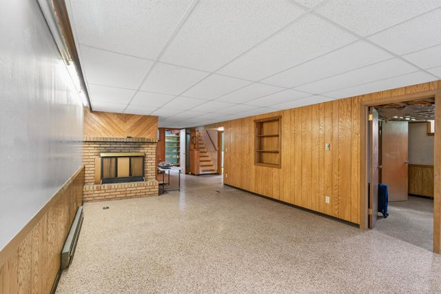 6801 Orchard Avenue N, Brooklyn Center, MN 55429