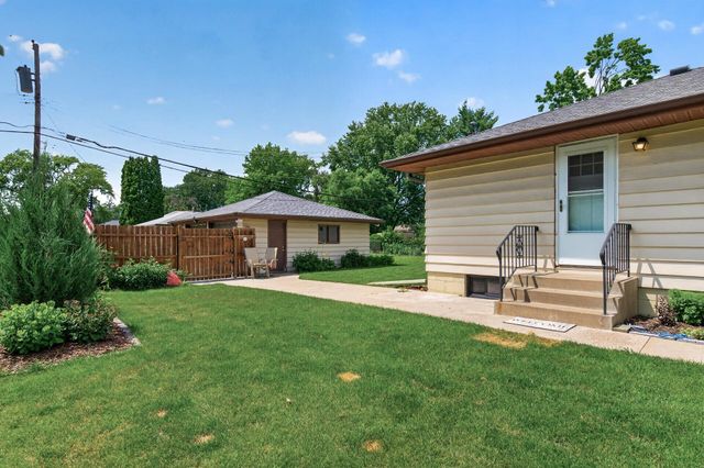 6801 Orchard Avenue N, Brooklyn Center, MN 55429
