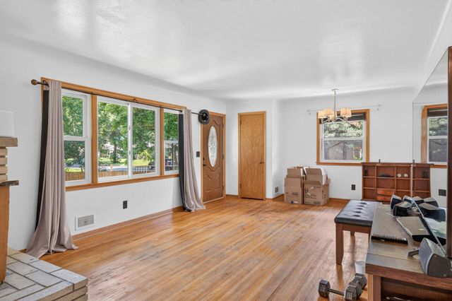 6801 Orchard Avenue N, Brooklyn Center, MN 55429