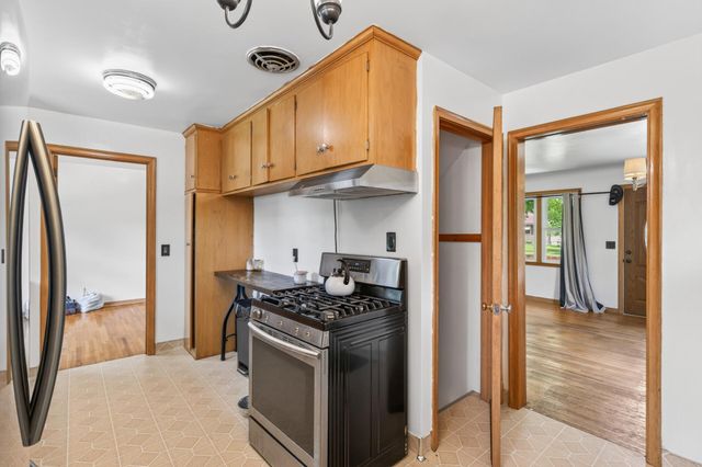 6801 Orchard Avenue N, Brooklyn Center, MN 55429