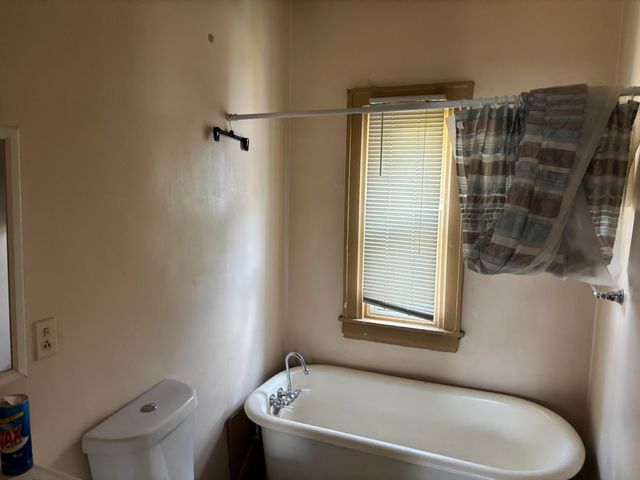 4856 Carey Street, East Chicago, IN 46312