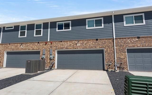 2746 Mariposa Creek Drive, Rosharon, TX 77583