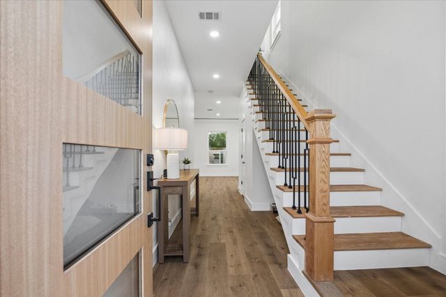 5811 Outer Banks Street, Houston, TX 77091