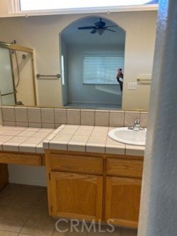 220 220 S Double Tree, Madera, CA 93637