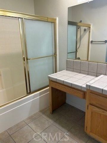 220 220 S Double Tree, Madera, CA 93637