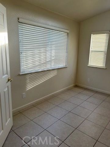 220 220 S Double Tree, Madera, CA 93637