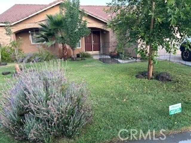 220 220 S Double Tree, Madera, CA 93637