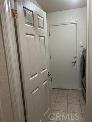 220 220 S Double Tree, Madera, CA 93637