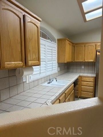 220 220 S Double Tree, Madera, CA 93637