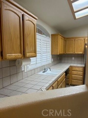 220 220 S Double Tree, Madera, CA 93637