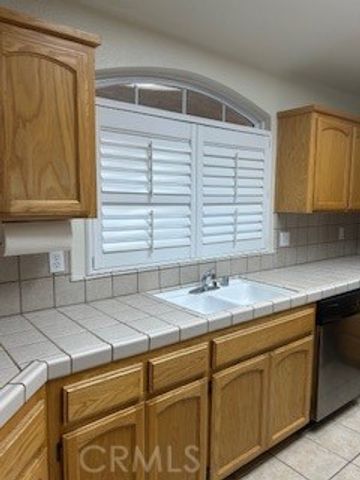 220 220 S Double Tree, Madera, CA 93637