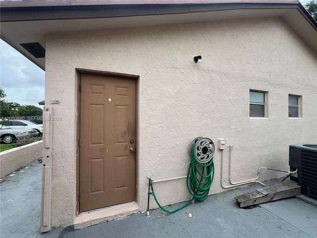 25935 SW 123rd Avenue, Homestead, FL 33032