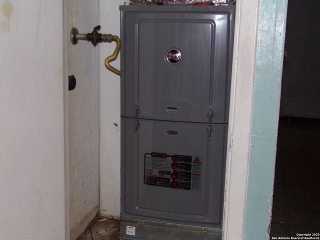 1212 Churing, San Antonio, TX 78245