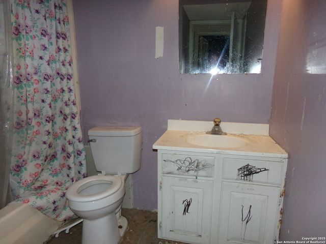 1212 Churing, San Antonio, TX 78245