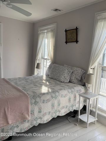 15 Pitman Avenue, Ocean Grove, NJ 07756