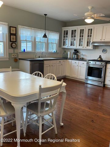 15 Pitman Avenue, Ocean Grove, NJ 07756