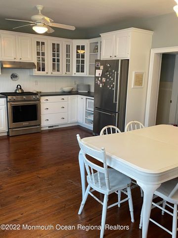 15 Pitman Avenue, Ocean Grove, NJ 07756