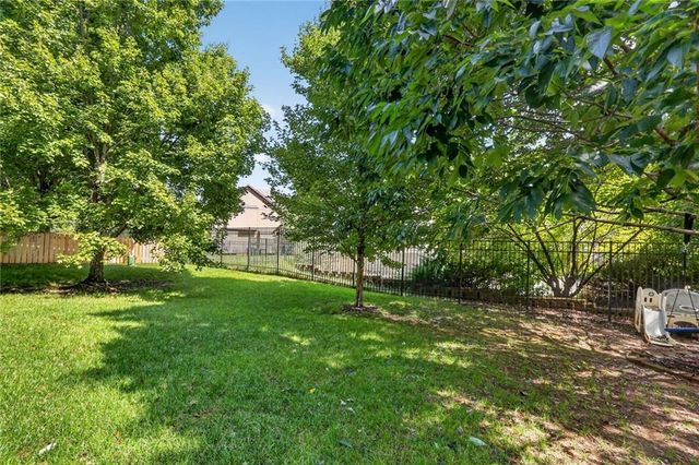 4425 Silverheel Street, Shawnee, KS 66226