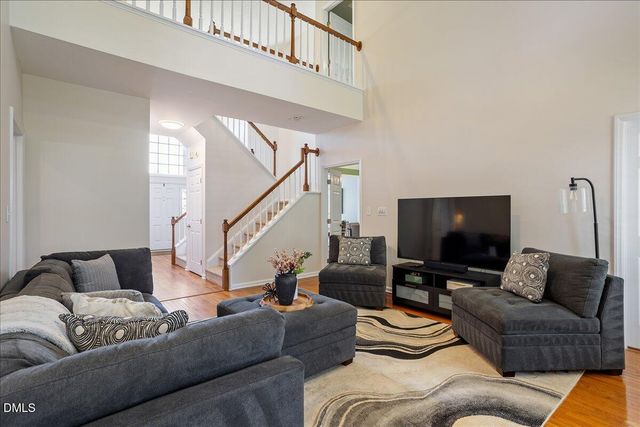 100 Mcnaughton Court, Garner, NC 27529