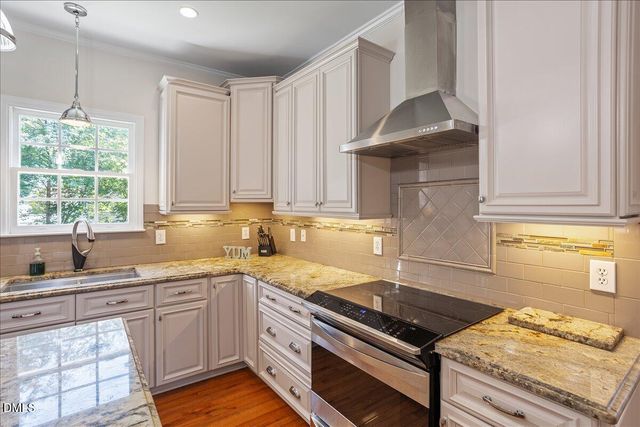 100 Mcnaughton Court, Garner, NC 27529