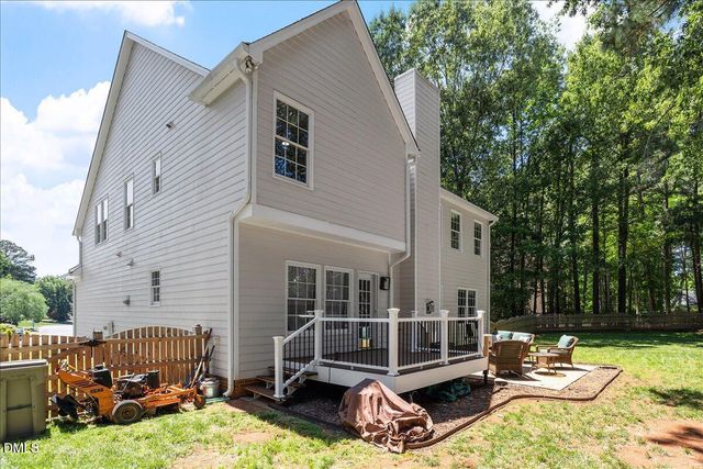 100 Mcnaughton Court, Garner, NC 27529