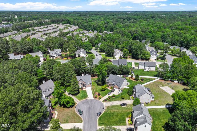 100 Mcnaughton Court, Garner, NC 27529