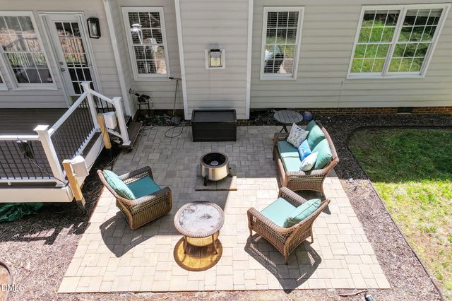 100 Mcnaughton Court, Garner, NC 27529