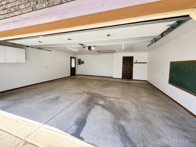 8782 Cottonwood Place, Springboro, OH 45066
