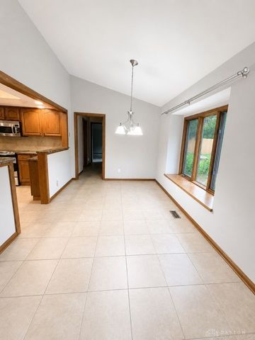 8782 Cottonwood Place, Springboro, OH 45066